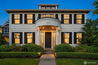 11250 108th Ave NE, Kirkland, WA 98033