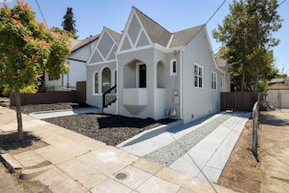 2440 Monticello Ave, Oakland, CA 94601