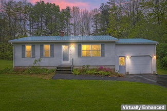 33 Mclaughlin Cir, Chelsea, ME 04330