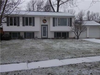36 Altair Dr, Getzville, NY 14068