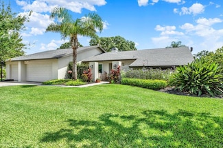 4323 Middle Lake Dr, Tampa, FL 33624