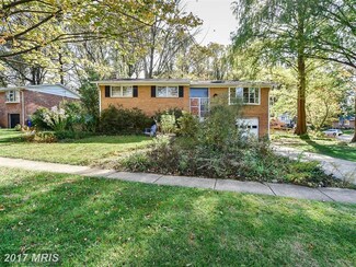 6408 Hollins Dr, Bethesda, MD 20817