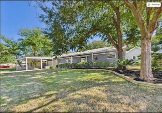 435 3rd St, San Leon, TX 77539