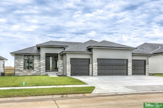 5528 N 213th Ave, Elkhorn, NE 68022