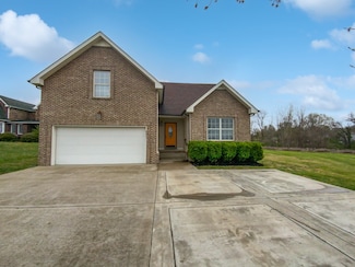 851 Salem Rd, Clarksville, TN 37040