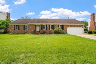 817 Kings Creek Dr, Virginia Beach, VA 23464