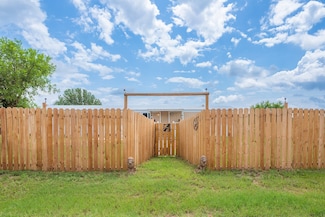 305 S Brown St, Richland Springs, TX 76871