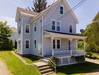 18 Stacey St, Bath, ME 04530