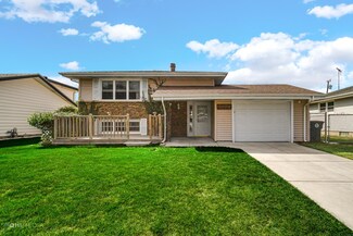 6266 California St, Hobart, IN 46342