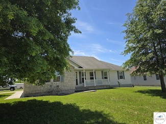 200 Allison Ln, Clinton, MO 64735