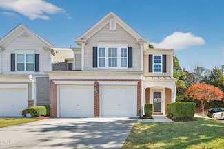 8204 Pilots View Dr, Raleigh, NC 27617