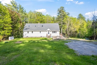 143 White Rd, Bowdoinham, ME 04008