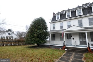 52 Elizabeth St, Pemberton, NJ 08068