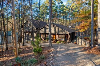 663 Chinook Rd, Broken Bow, OK 74728