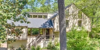 2755 Whitehurst Dr NE, Marietta, GA 30062