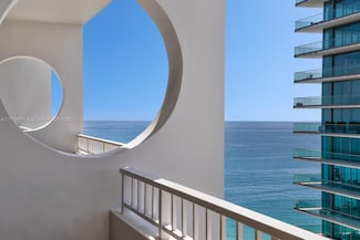 10205 Collins Ave Unit PH 3, Bal Harbour, FL 33154