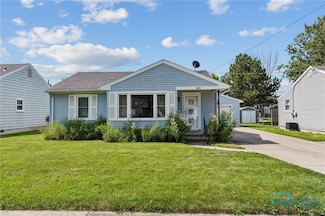 305 W Melrose Ave, Findlay, OH 45840