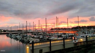 890 SE Bay Blvd Unit 101, Newport, OR 97365
