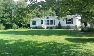 7728 W 104th St, Fremont, MI 49412