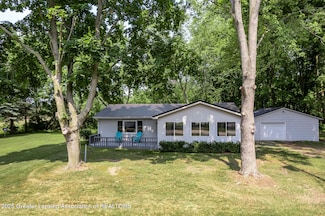 1337 Shepard St, Crystal, MI 48818