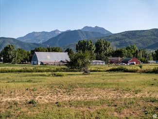 5765 E 2500 N Unit 7, Eden, UT 84310