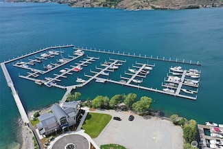 1350 W Woodin Ave Unit C22, Chelan, WA 98816