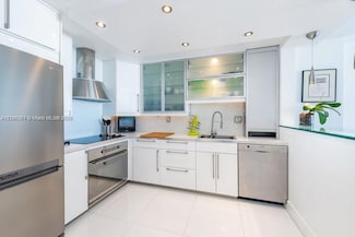 6900 Bay Dr Unit 5E, Miami Beach, FL 33141