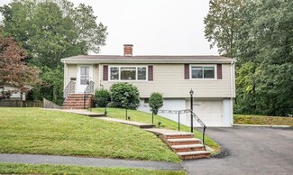 202 Azalea Dr, Norwood, MA 02062