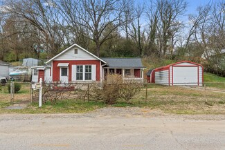 965 W Elmwood Dr, Chattanooga, TN 37405