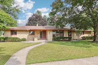 308 Donald Dr, Burlington, WI 53105