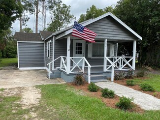 202 E 1st St, Adel, GA 31620