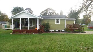 120 N Meadowlark Dr, Williamstown, WV 26187