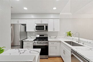 1054 Seco St Unit 205, Pasadena, CA 91103