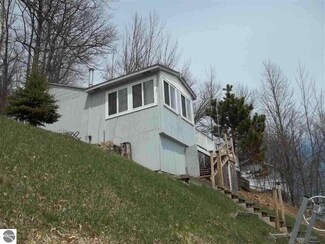 4020 Westmore, Lupton, MI 48635