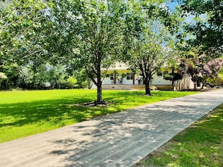 2028 Mississippi 44, McComb, MS 39648