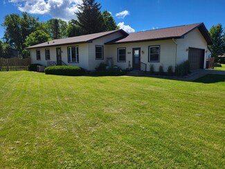 89 W 22nd St, Cochrane, WI 54622