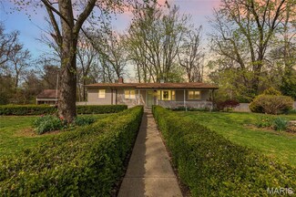 19 Dale Dr, Saint Charles, MO 63303
