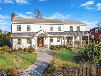 165 Woodsome Rd, Babylon, NY 11702