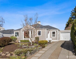 4214 W Dravus St, Seattle, WA 98199