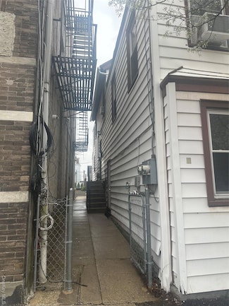 21 Drake Ave, New Rochelle, NY 10805