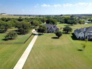 205 Pinnacle Peak Ln, Weatherford, TX 76087