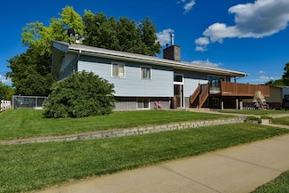 1011 Pacific St, Cambridge, NE 69022