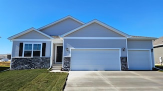 5524 NE Sienna Dr, Ankeny, IA 50021