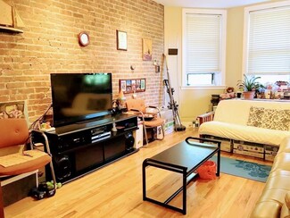 380 Riverway Unit 6, Boston, MA 02115