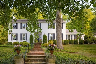 22 Woodland Rd, Sewickley, PA 15143