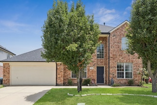 5300 Bellis Dr, Fort Worth, TX 76244