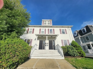 206 Adams St Unit 3, Waltham, MA 02453