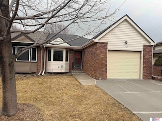 4932 High St, Lincoln, NE 68506