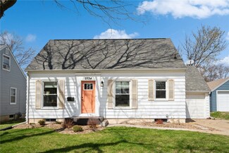 2734 Meadowbrook Dr SE, Cedar Rapids, IA 52403