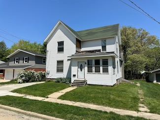 106 Prospect St, Morrison, IL 61270